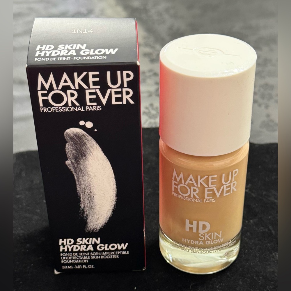 Make Up For Ever HD Skin Hydra Glow Foundation in Shade 1N14 Light Neutral